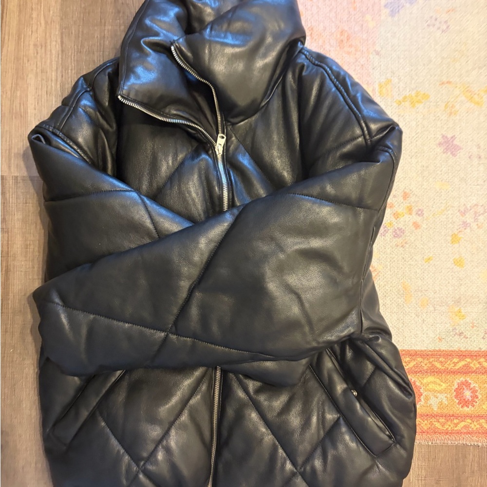 Abercrombie & Fitch Black Puffer Jacket